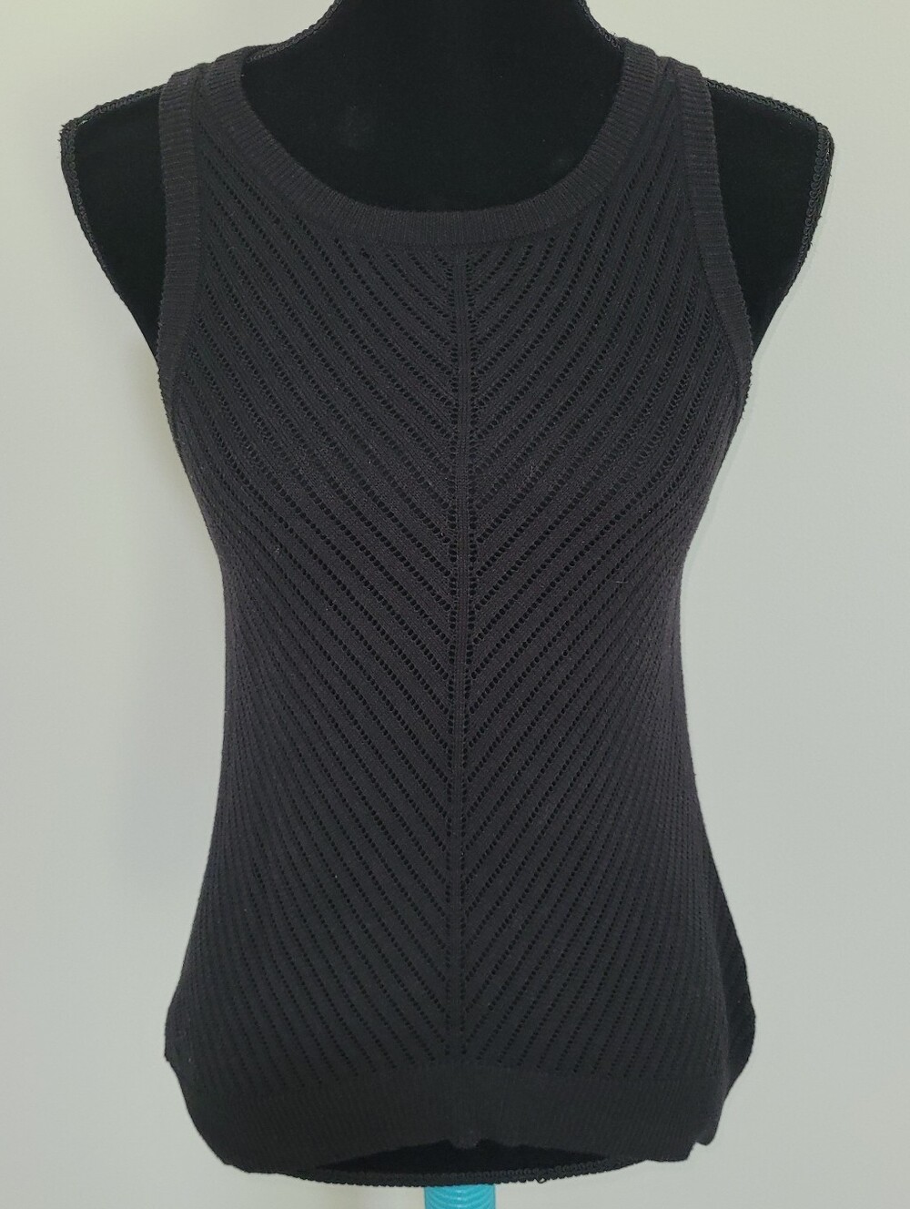 Rag Poets Women's Chevron Pattern Knit Sleeveless Top Medium Black